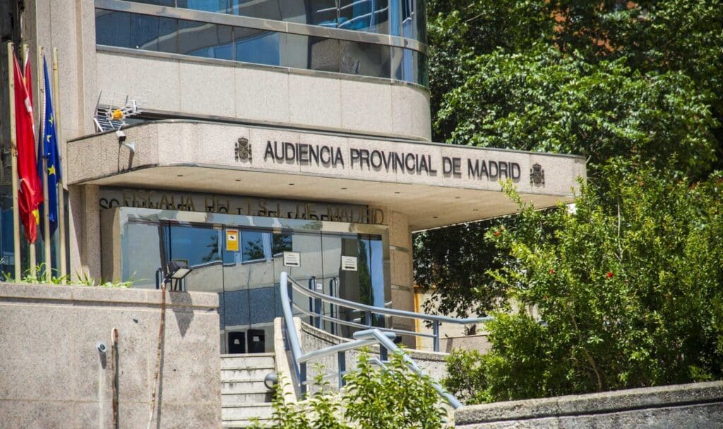 La Audiencia Provincial de Madrid Revisa su Criterio sobre la Transparencia en Tarjetas Revolving