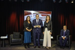 Reconocimiento a Carlos de la Higuera, presidente de honor de FECOMA y alma de la economía social madrileña, en los XVIII Premios ASALMA 2025