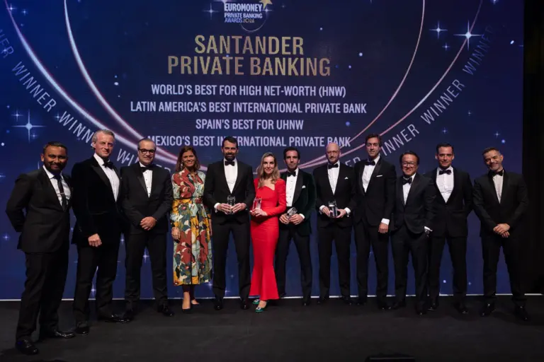 Home Elementor 8 De izquierda a derecha: Frans Von Chrismar Javier Ortega Sol Moreno de los Ríos Alfonso Castillo Alejandra Entrecanales Victor Moreno de Barberá Luis Bermúdez Axel Timmerman Vitor Otshuki Javier Martin-Pliego