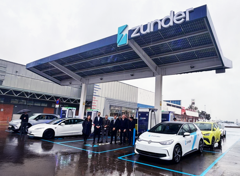 Inauguracion de la Estacion de Carga de Zunder en Sedavi