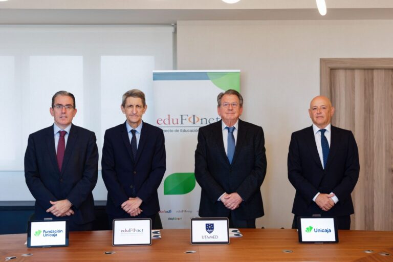 UTAMED Fortalece su Compromiso con la Educacion Financiera mediante Colaboracion