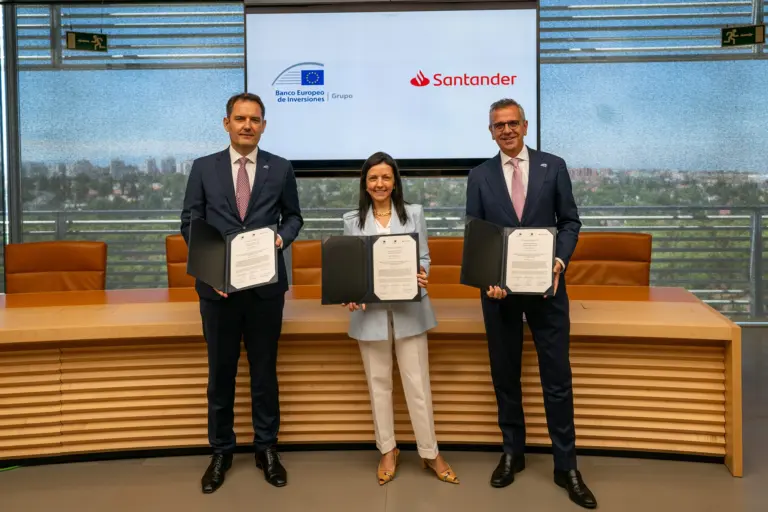 BEI y Santander Impulsan 1430 Millones de Euros para Fomentar